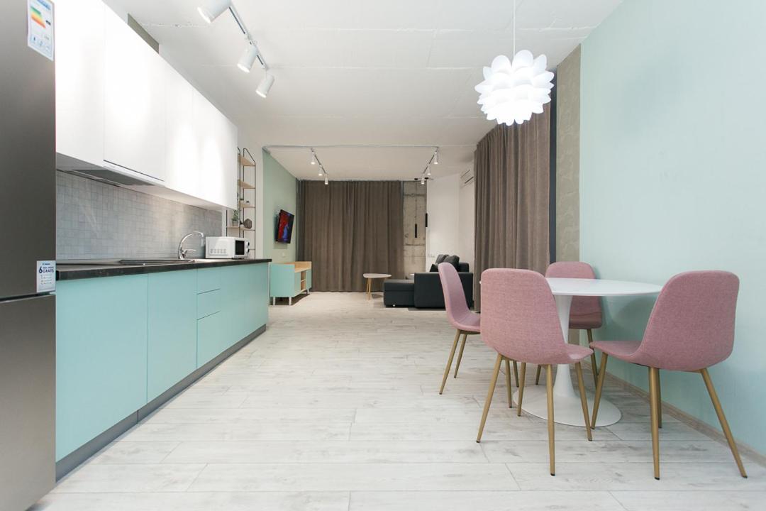 Vip Apartmen Loft Soumy Extérieur photo